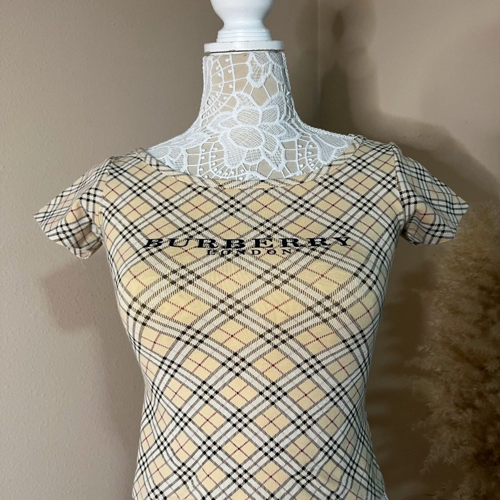 Sold❌Burberry Mini Crop T-Shirt